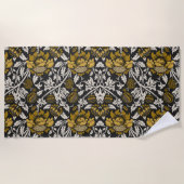Ornate floral pattern with large gold flowers strandlaken (Voorkant)