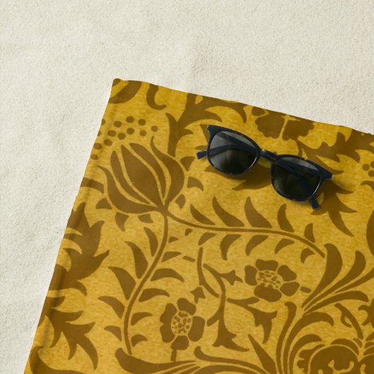 Ornate gold floral pattern with symmetrical strandlaken (In situ)