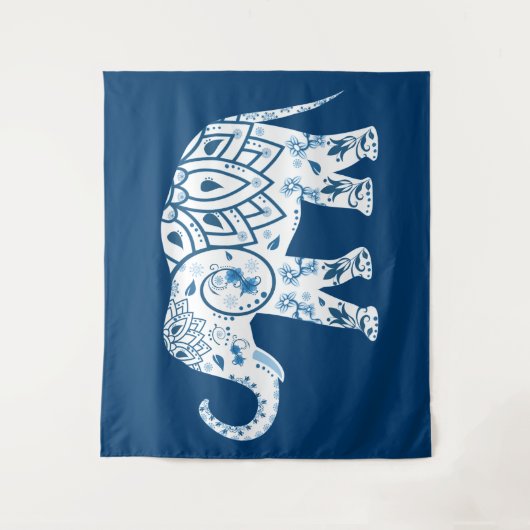 Ornate Patterned Blue Elephant Wandkleed (Voorkant)