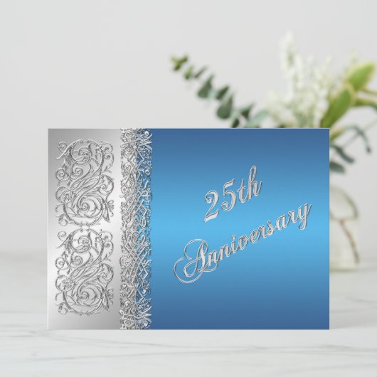 Ornate zilveren rollen met blauwe 25e verjaardag kaart (Staand voorkant)