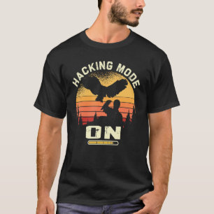 Ornithologie Valk Hacking Modus Aan Valk Vliegen T-shirt