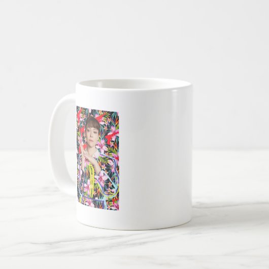 Orphan Black | Alison - Floral Pattern Koffiemok (Voorkant links)