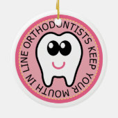 Orthodontist Tooth Ornament Keepomwille Gift (Achterkant)