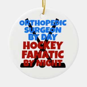 Orthopedisch chirurg houdt van hockey keramisch ornament