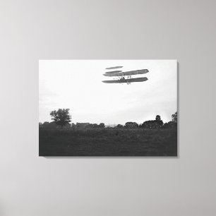 Orville Wright op vlucht 41 bij 60 voet hoog Canvas Afdruk