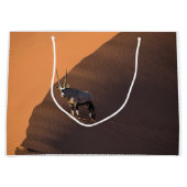 Oryx aan de rand, Namibië Groot Cadeauzakje (Voorkant)