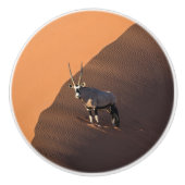 Oryx aan de rand, Namibië Keramische Knop (Voorkant)