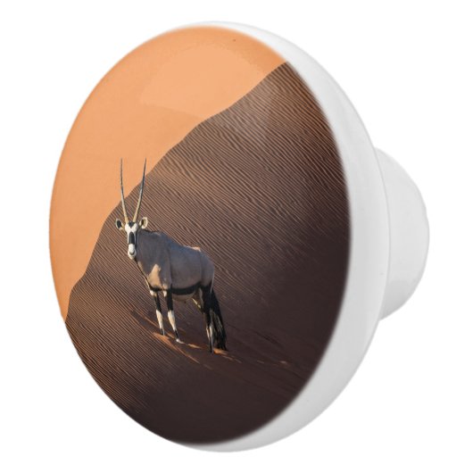Oryx aan de rand, Namibië Keramische Knop (Rechts)