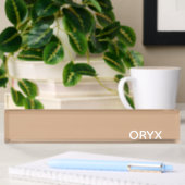 Oryx brown beige kleurnaam naambordje