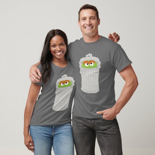 Oscar the Grouch & z'n vuilnisbak T-shirt (Unisex)