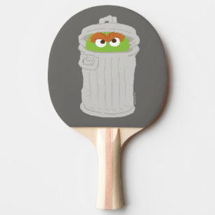 Oscar the Grouch & z'n vuilnisbak Tafeltennisbatje