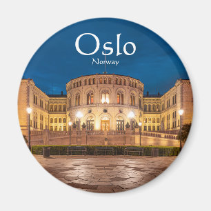 Oslo-gebouw in Noorwegen 's nachts Magneet