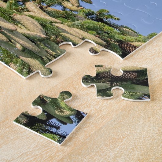 Osprey die van de pijnboom afkomt legpuzzel (Zijkant)