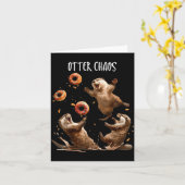 Otter Chaos Funny Bagel Fighting Sea Otters Pun An Kaart (Gele Bloem)