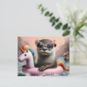 Otter op een roze Eenhoorn Float Briefkaart (Staand voorkant)