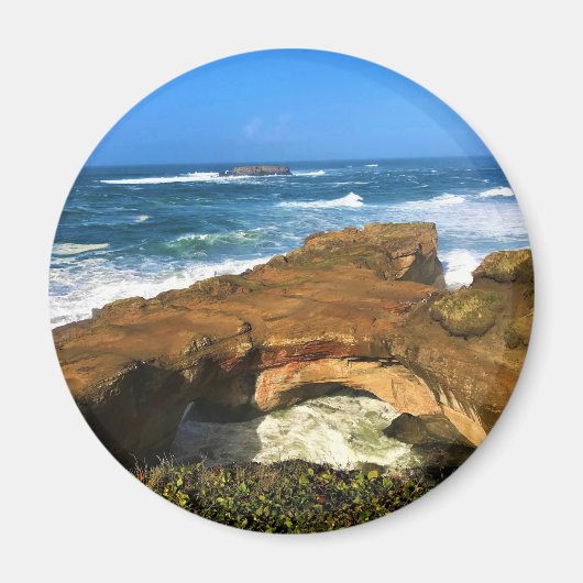 Otter Rock in Devil's Punchbowl State Park, Oregon Magneet (Voorkant)