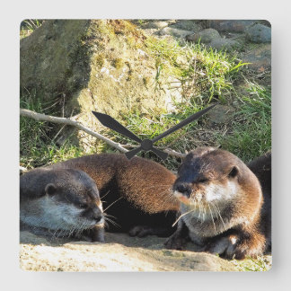 OTTERS VIERKANTE KLOK