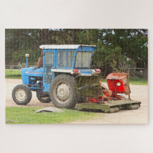 Oud-blauwe tractor met grasmaaier, Australië Legpuzzel