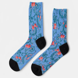 Oud bloembehang in blauw en rood sokken