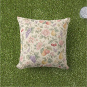 Oud Bloemmotief Buitenkussen (Gras)