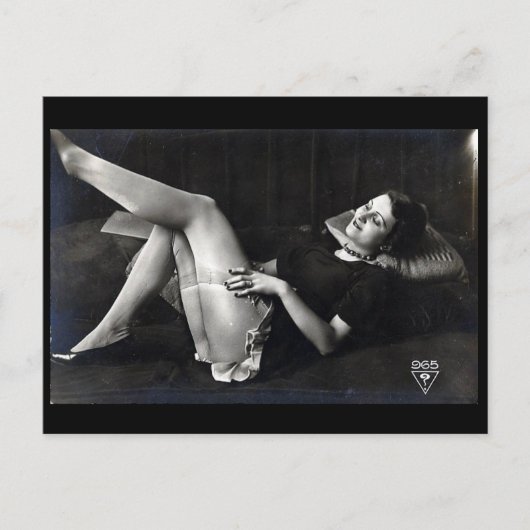 Oud Briefkaart - Dame in Stockings (Voorkant)