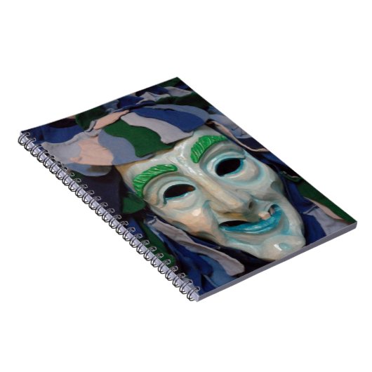 Oud carnavalmasker notitieboek (Rechterzijde)