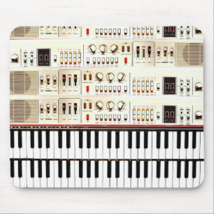 Oud elektrisch toetsenbord muismat