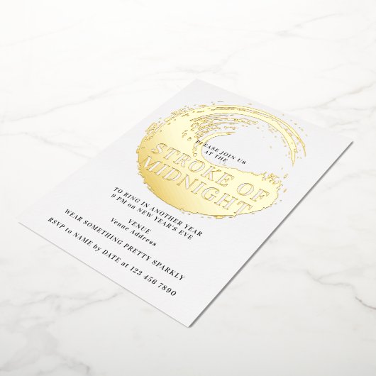 Oud en Nieuw-feest bij het slaan van middernacht Folie Uitnodiging (Gedraaid)