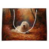 Oud Engels herdershond in herfstbladeren Herfst In Groot Cadeauzakje (Voorkant)