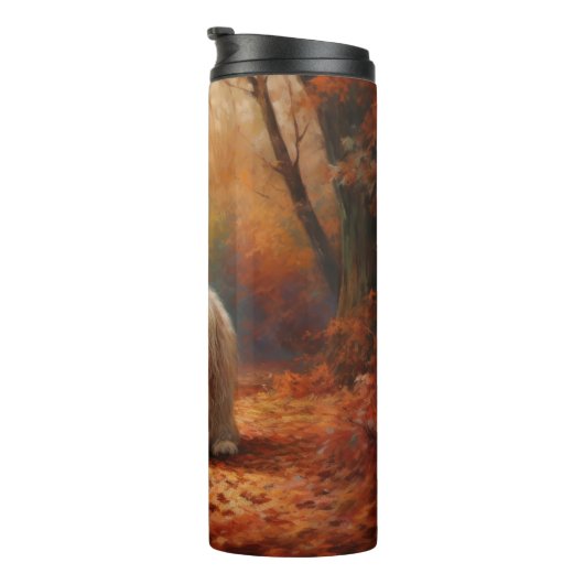 Oud Engels herdershond in herfstbladeren Herfst In Thermosbeker (Geroteerd rechts)