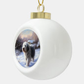 Oud Engels Sheepdog Laat het sneeuwen Kerstmis Keramische Bal Ornament (Rechts)