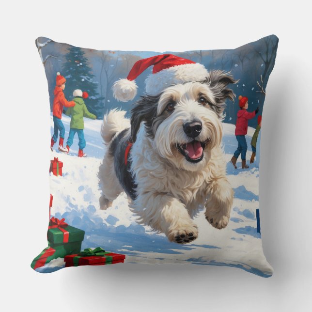 Oud-Engelse Schaapshond Rent in Sneeuw Kerstmuts Kussen (Voorkant)