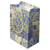 Oud-gefaseerd blauw Floral Quilt Pattern Medium Cadeauzakje (Achterkant Gekanteld)