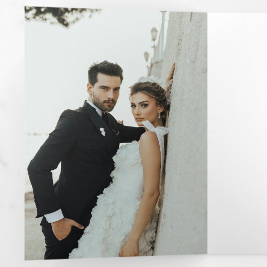 Oud geld  Crest bruiloft trifold uitnodiging (Binnenzijde eerst)