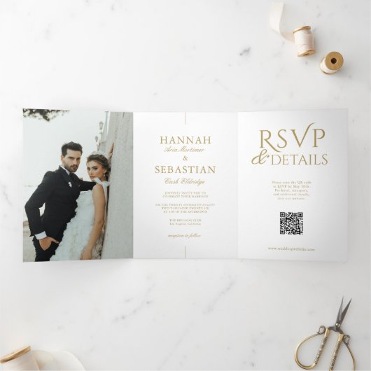 Oud geld  Crest bruiloft trifold uitnodiging (Binnen)