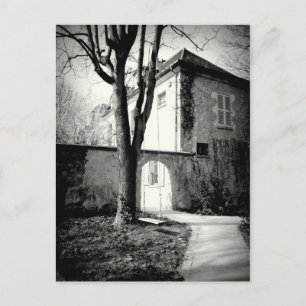 Oud huis en tuin in Montmarte Briefkaart