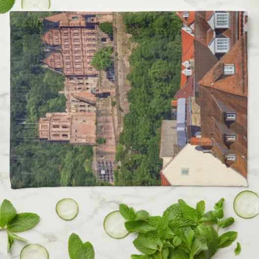 Oud kasteel in Heidelberg, Duitsland Theedoek (Gevouwen)