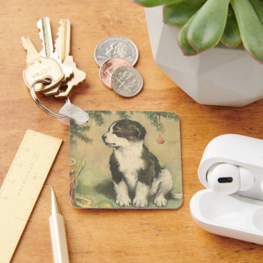 Oud Kerstmis, Cute Puppy Onder Kerstboom Sleutelhanger (Bureau)