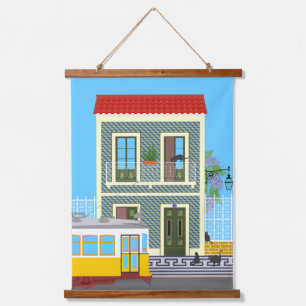 Oud Lissabon huis met katten en gele tram Hangend Wandkleed