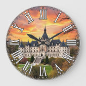 Oud majestueus kasteel grote klok (Voorkant)