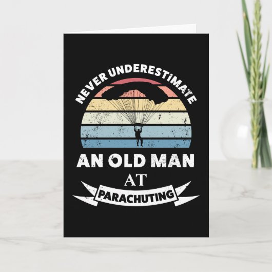 Oud Man bij Parachuting Funny Gift Dad Kaart (Voorkant)