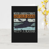 Oud Man met een Kayak Kayakkadelpeddel Kaart (Gele Bloem)