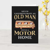Oud Man met een Motorhome Funny RV Cadeau Kaart (Gele Bloem)
