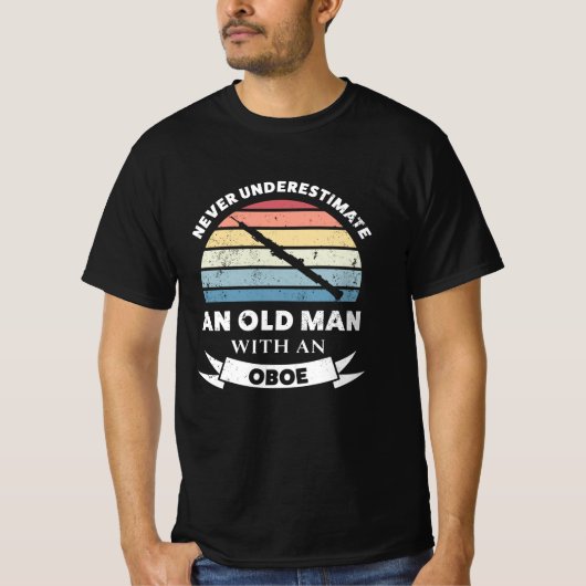 Oud Man met een Oboe Music Gift Dad T-shirt (Voorkant)
