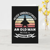 Oud Man met een Vighter Jet Funny Airplane Gift Da Kaart (Gele Bloem)