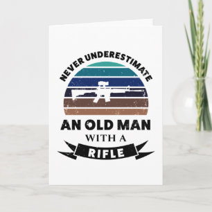 Oud Man met Rifle Funny Pistool Gift Dad Kaart