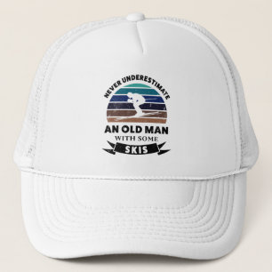 Oud Man met Skis Funny Gift Dad Trucker Pet
