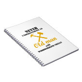 Oud Man met Woodworking Skills Woodworker Funny Notitieboek (Rechterzijde)