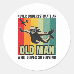 Oud Man Skysurfing Skydiving Parachuting Ronde Sticker