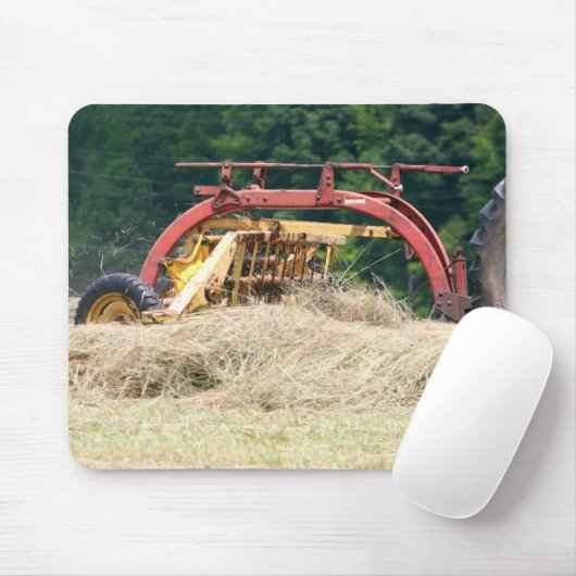 Oud-stijl, gesleept hay Rake op het werk Muismat (Met muis)